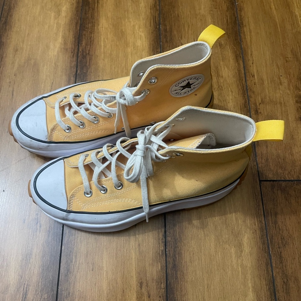 Converse High-Tops in Mustard Yellow